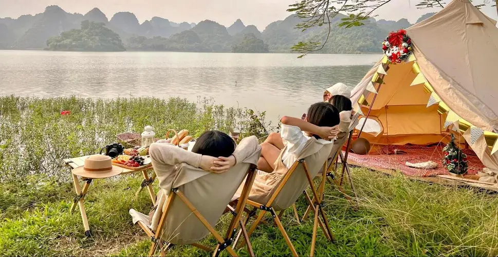 Địa điểm cắm trại gần Hà Nội - Hồ Quan Sơn