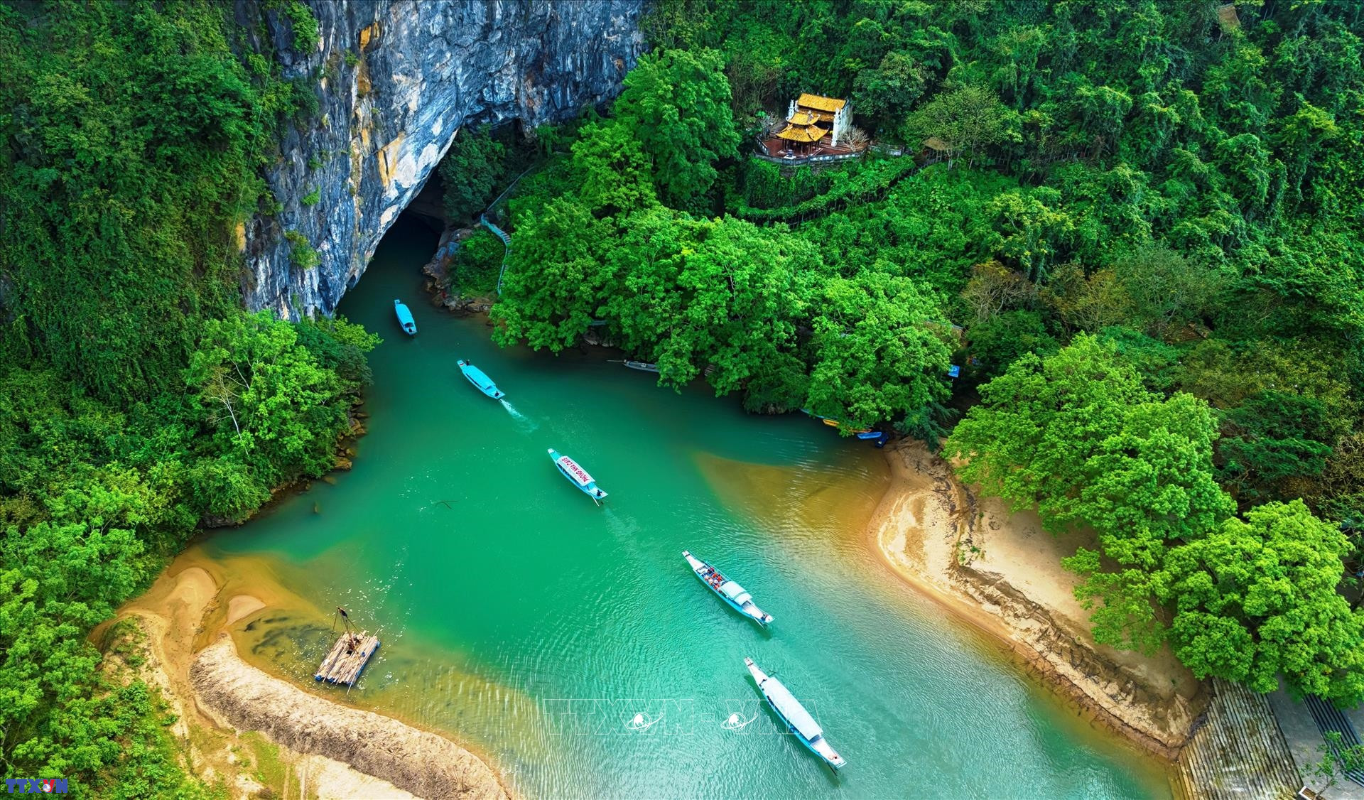 du lịch tại phong nha kẻ bàng - nơi quang cảnh đẹp tuyệt vời
